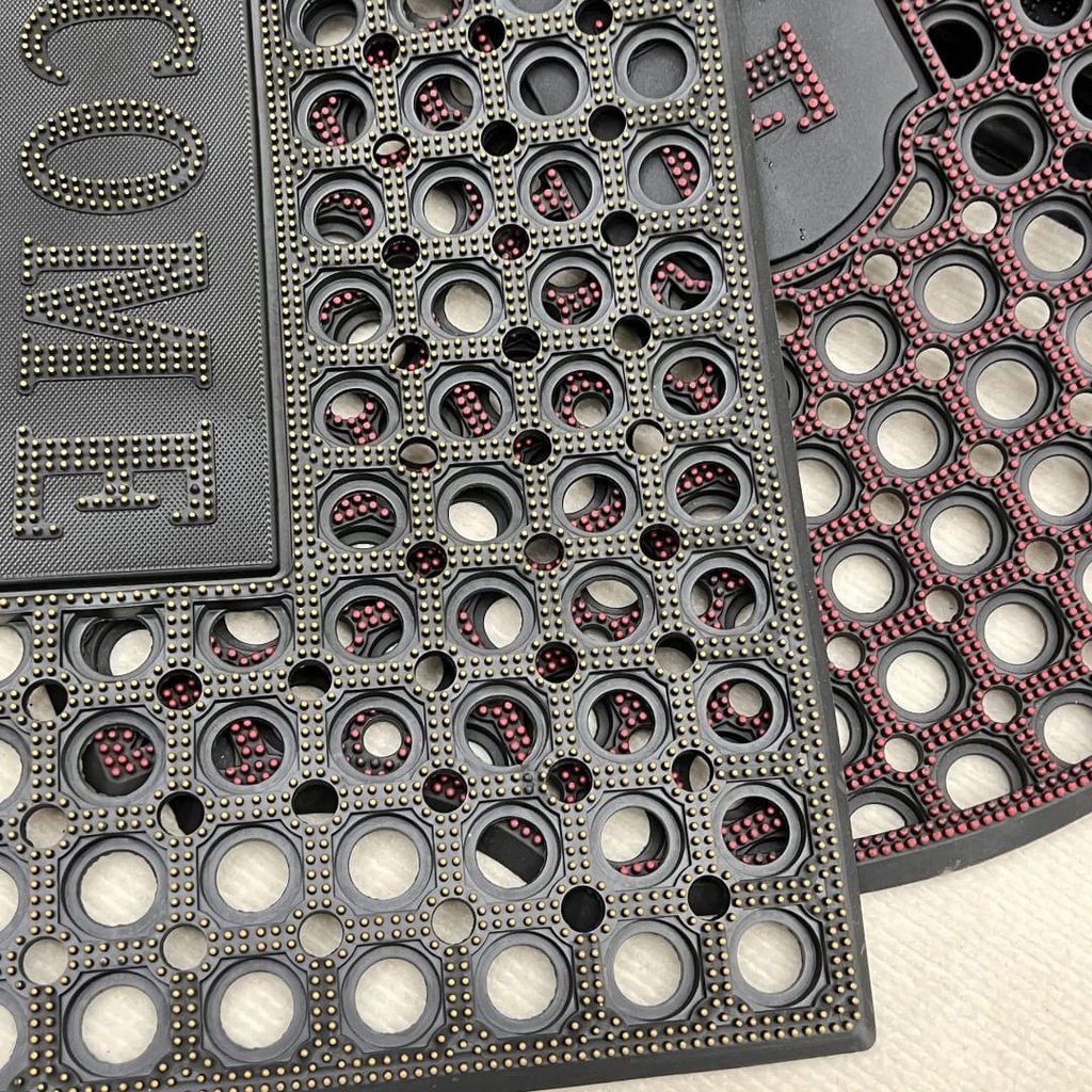 door-mat-rubber-welcome-close-up-detail