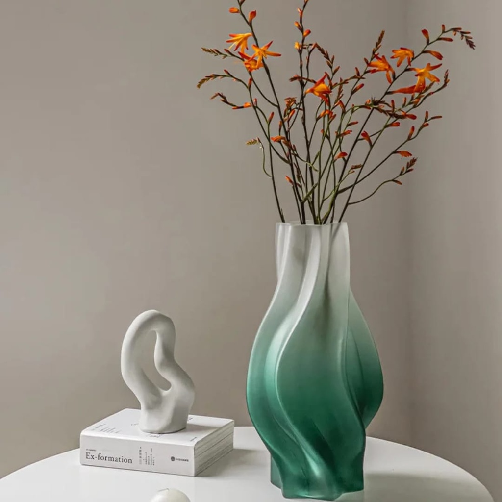 flower-vase-glass-gradient-green-styled