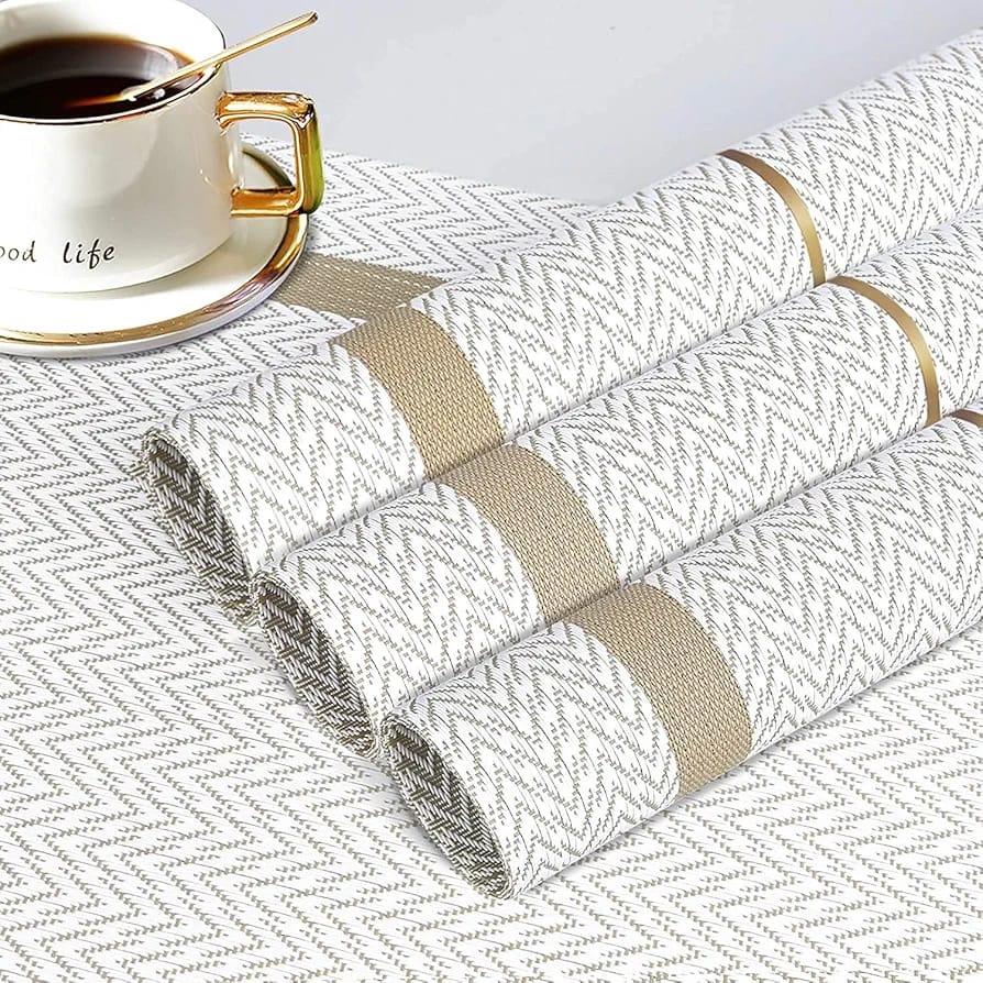 table-placemat-pvc-herringbone-white-gold-lifestyle