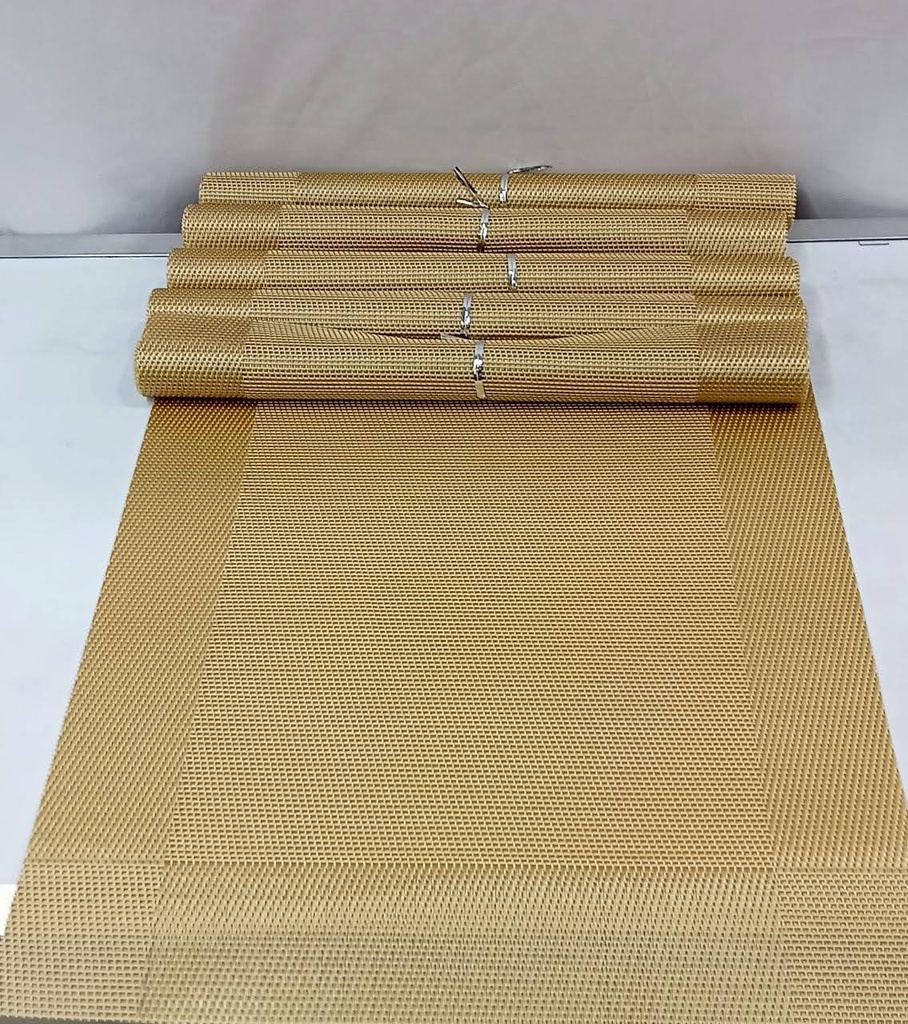table-placemat-pvc-rect-solid-gold-rolled