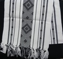 table-runner-woven-jacquard-diamond-black-product