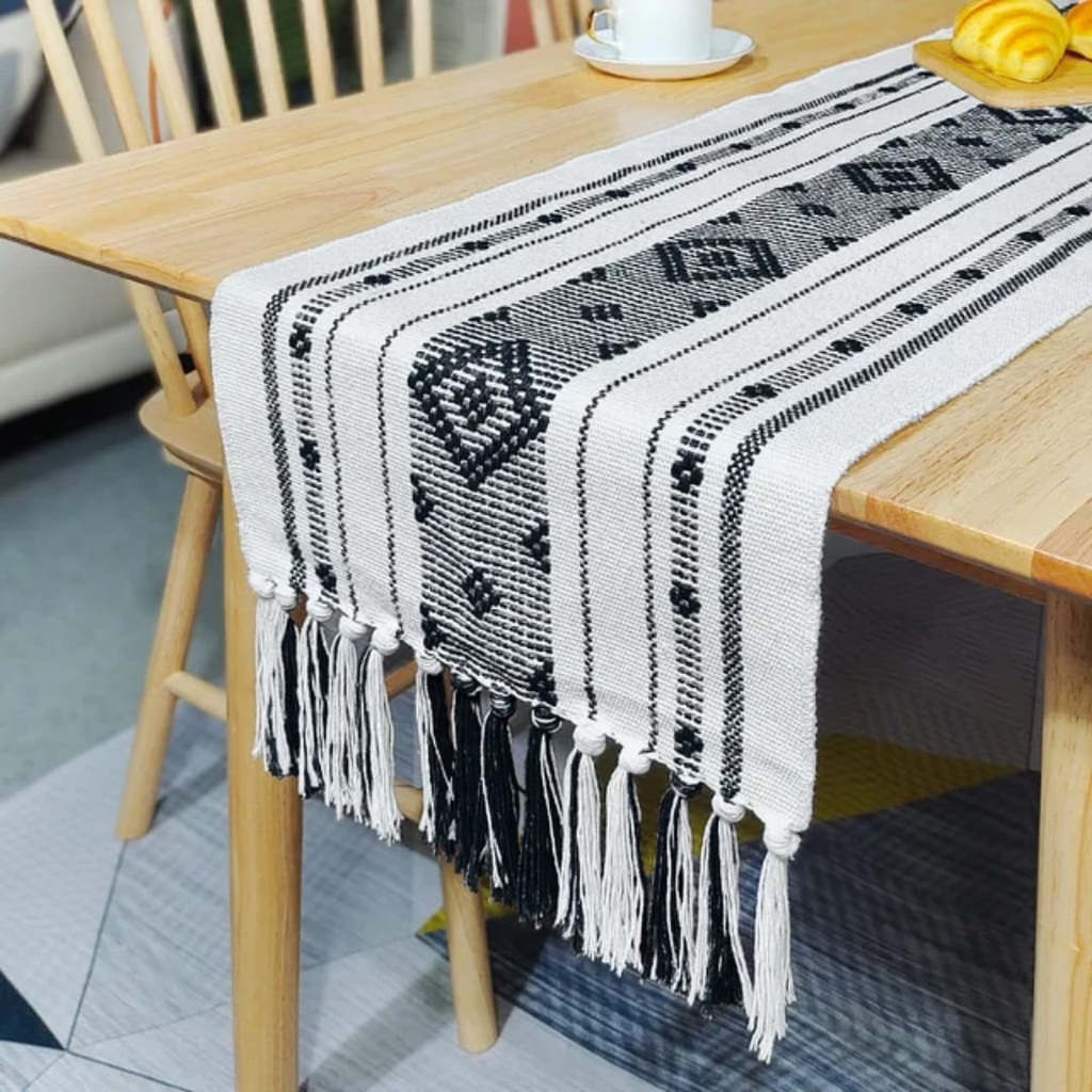 table-runner-woven-jacquard-diamond-black-tassel